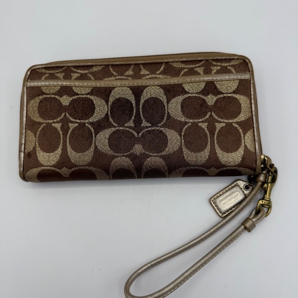 Coach Hampton Signature‎ C Logo Tote + Matching Wallet - Picture 12 of 16